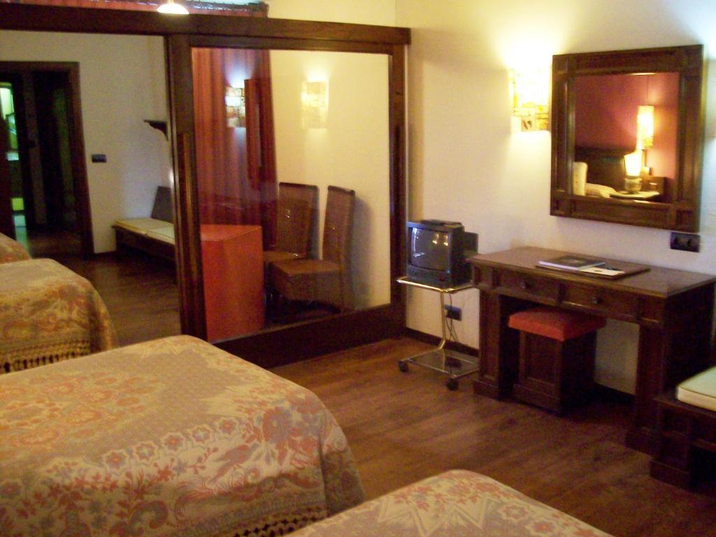 Hotel La Rectoral Taramundi Habitación foto